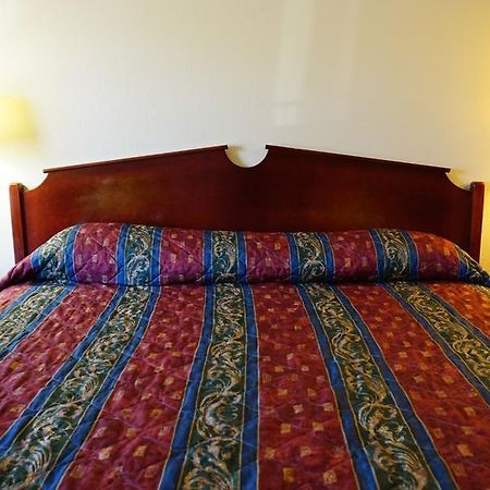 Wesley Inn Wichita Ngoại thất bức ảnh