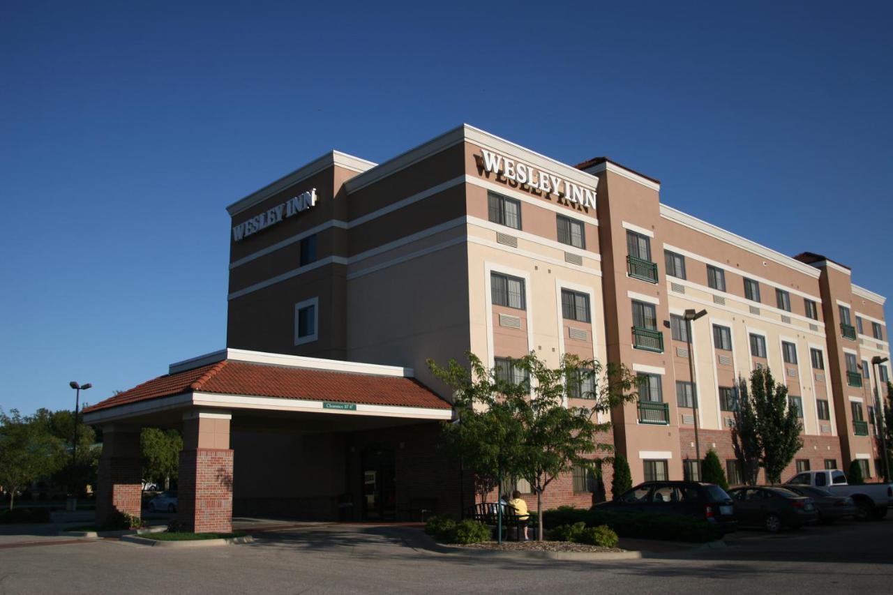 Wesley Inn Wichita Ngoại thất bức ảnh