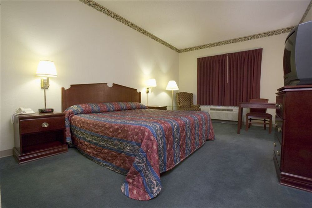 Wesley Inn Wichita Ngoại thất bức ảnh